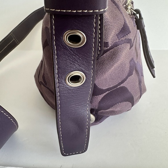 Coach Signature East West Duffle Purple‎ Leather Trim Handbag F15068 2010 READ - Picture 6 of 16